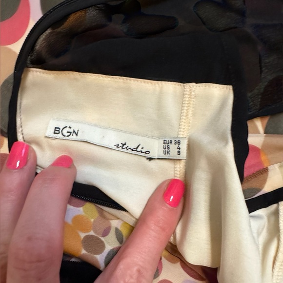 BGN Studios dress - Picture 4 of 10